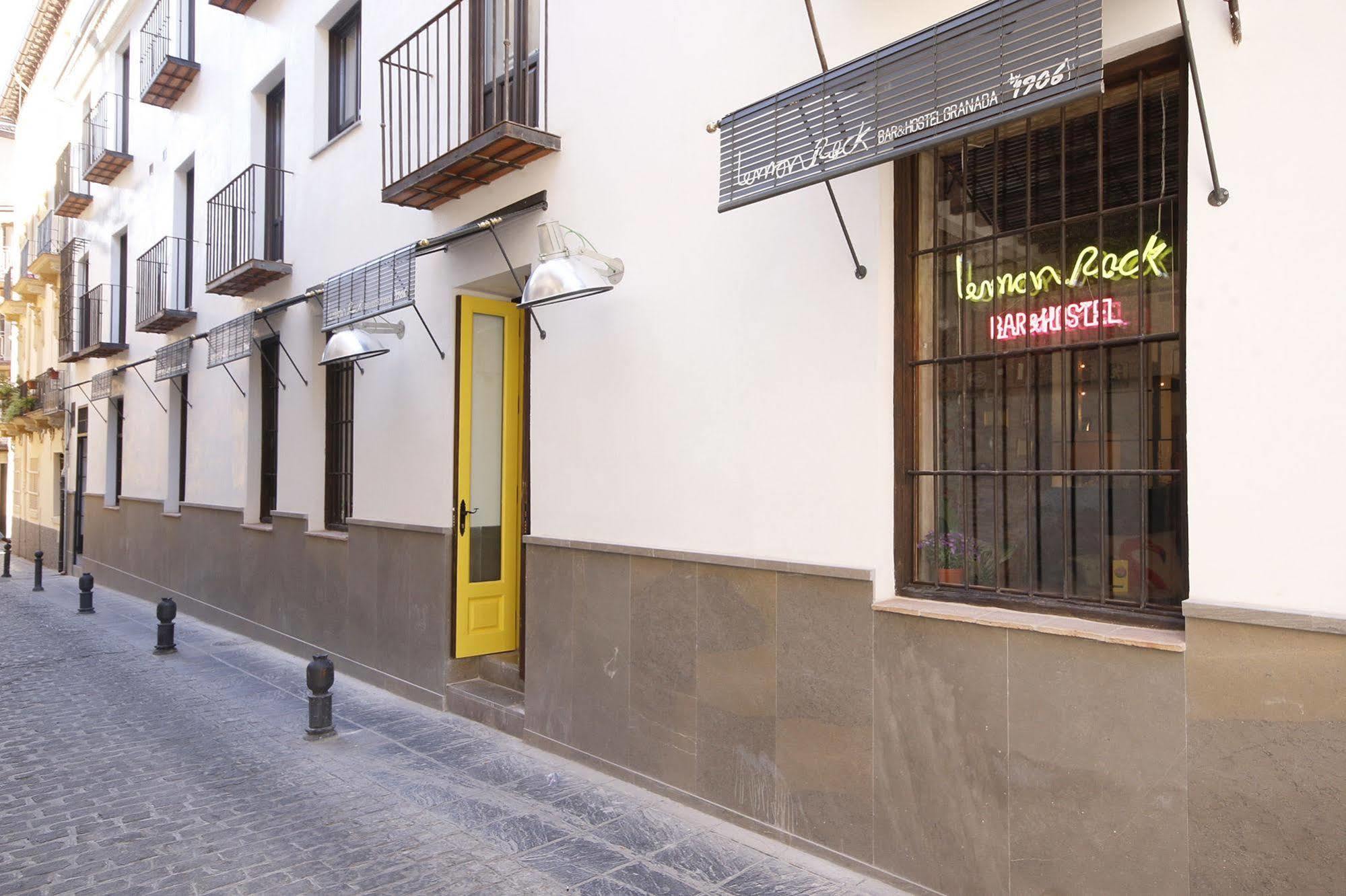 Lemon Rock Hostel Granada Exterior photo